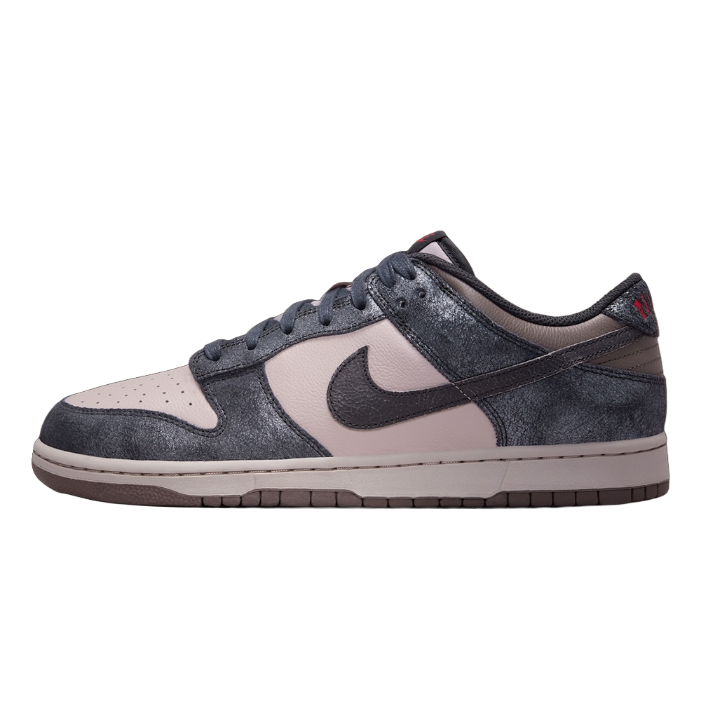 Nike Dunk Low Retro QS